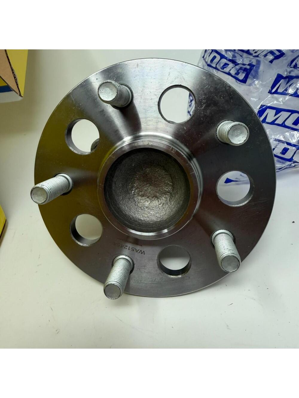 Wheel Bearing and Hub Assembly Moog 512455 Toyota Camry Avalon 2012-2018